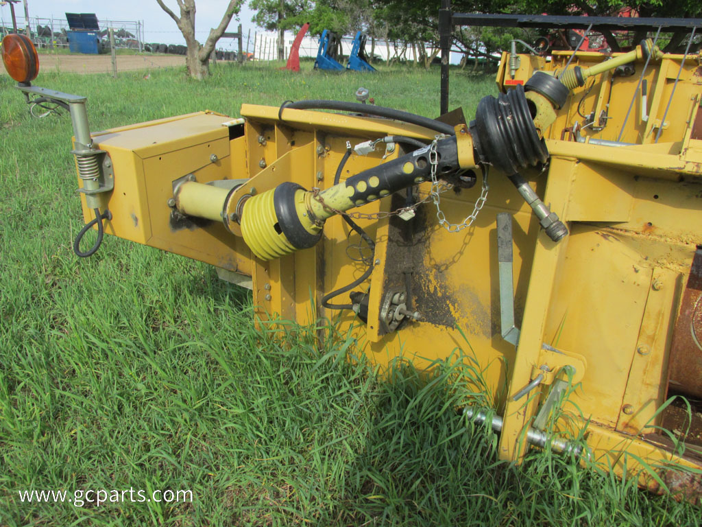 P13 13FT HEADER W/14FT SWATHMASTER